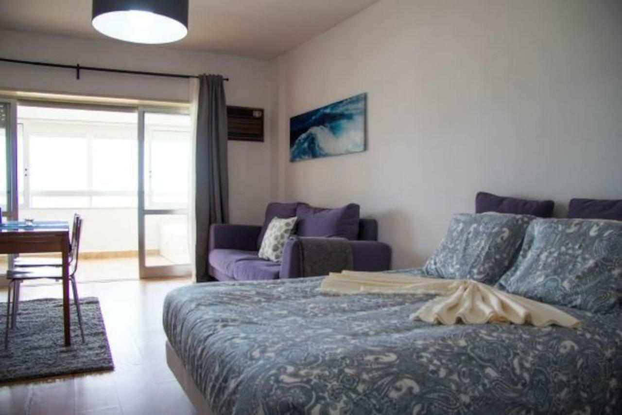 Wonderful Studio Apartment In Front Of The Beach Costa de Caparica Buitenkant foto