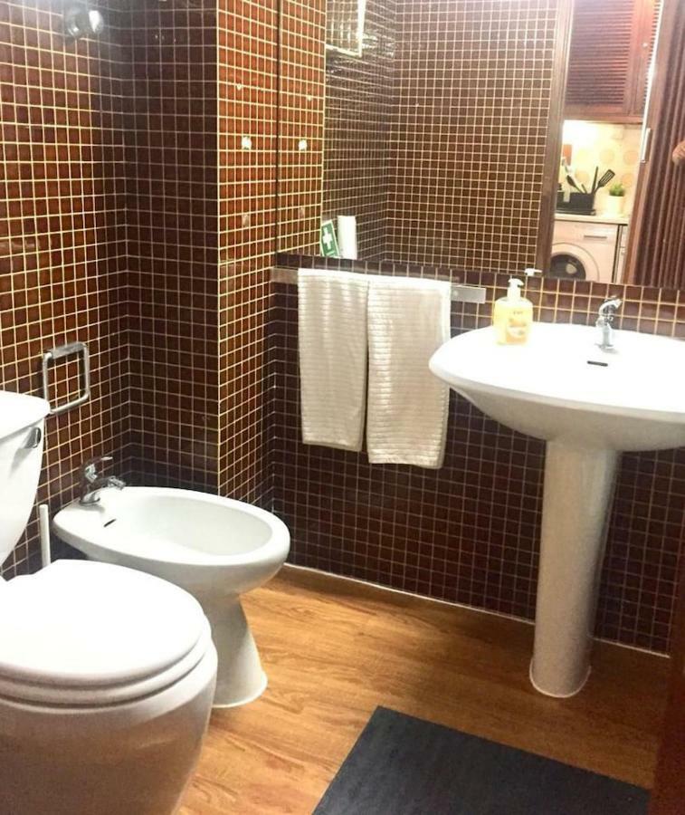 Wonderful Studio Apartment In Front Of The Beach Costa de Caparica Buitenkant foto