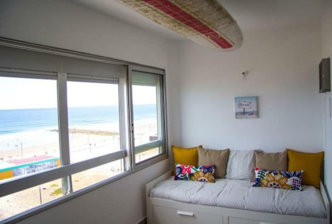 Wonderful Studio Apartment In Front Of The Beach Costa de Caparica Buitenkant foto