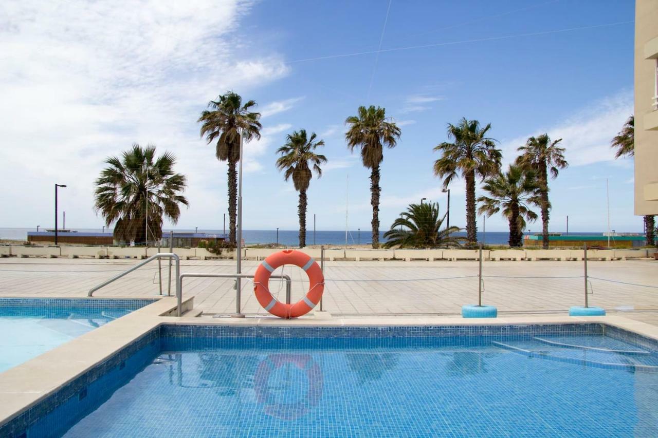 Wonderful Studio Apartment In Front Of The Beach Costa de Caparica Buitenkant foto