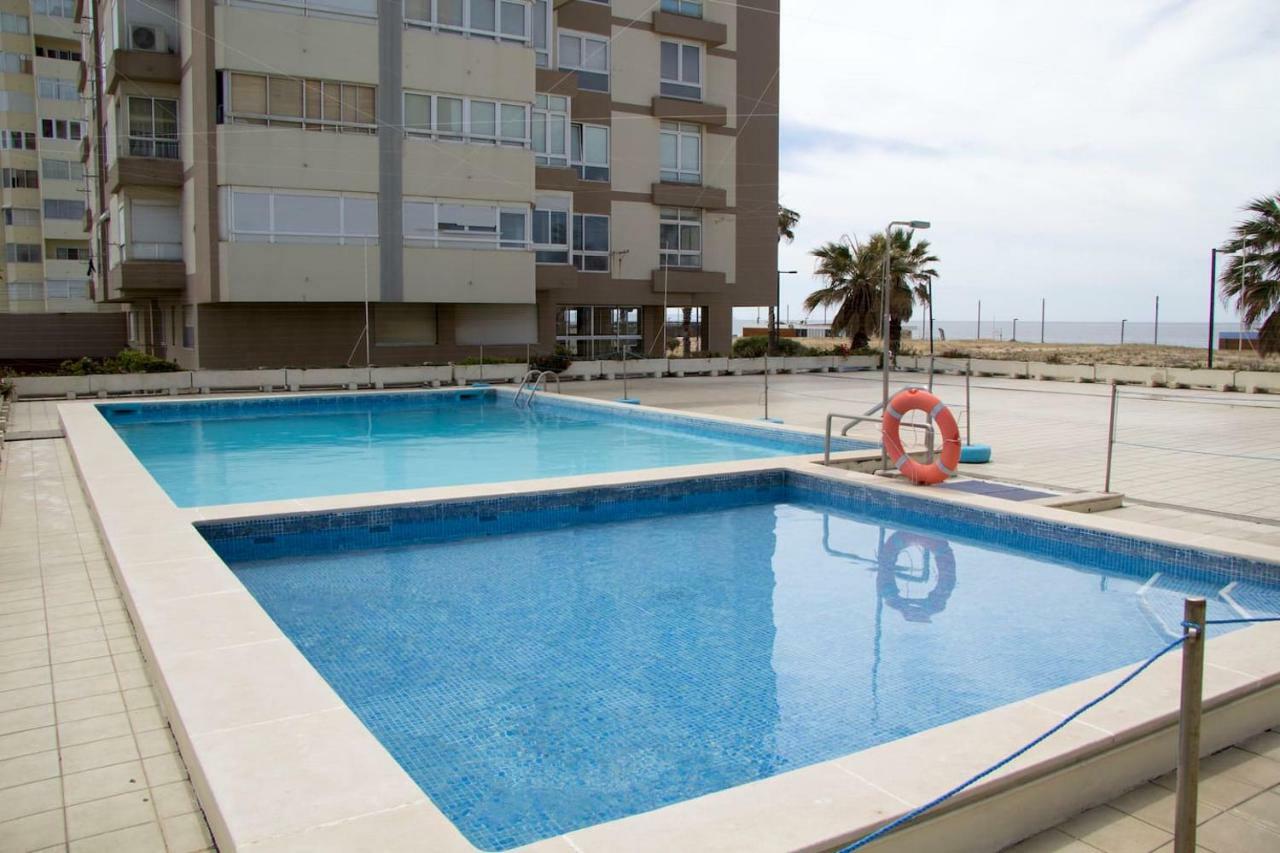 Wonderful Studio Apartment In Front Of The Beach Costa de Caparica Buitenkant foto